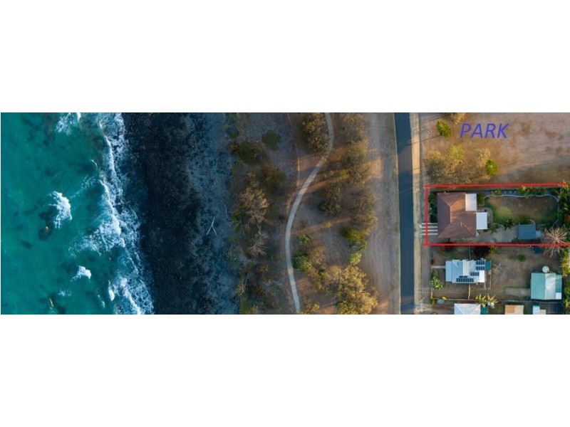 60 Esplanade, Elliott Heads QLD 4670