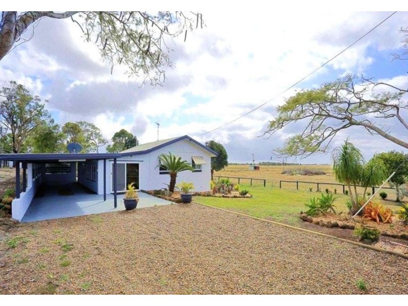 25 Atkinsons road, Elliott Heads QLD 4670