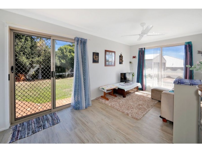 9 Marian street, Coral Cove QLD 4670