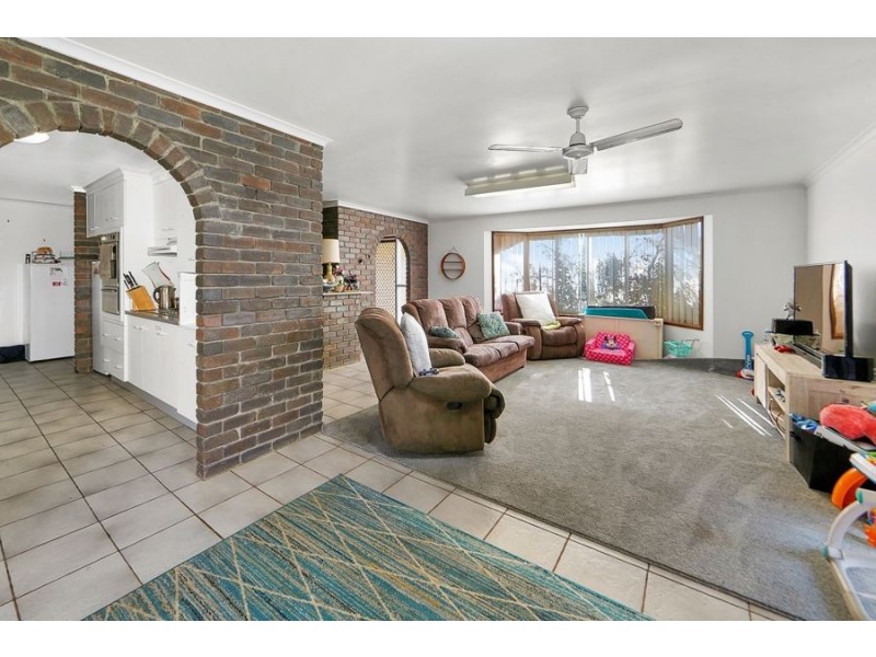 9 Gozo Court, Elliott Heads QLD 4670