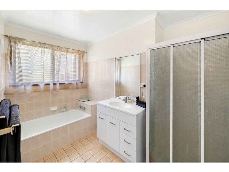 9 Gozo Court, Elliott Heads QLD 4670