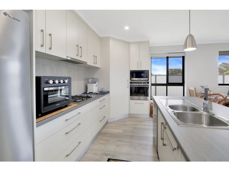 3 Allana Court, Elliott Heads QLD 4670