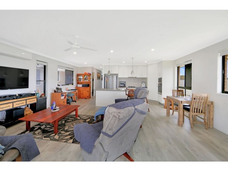 3 Allana Court, Elliott Heads QLD 4670