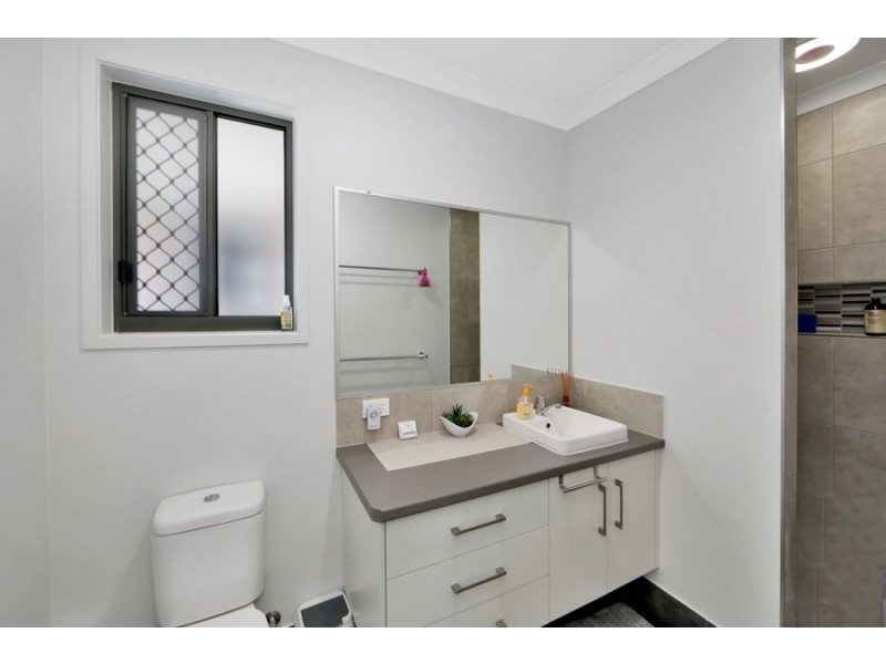 3 Allana Court, Elliott Heads QLD 4670