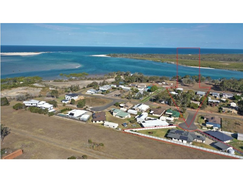 3 Allana Court, Elliott Heads QLD 4670