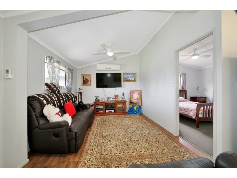 43 Corser Street, Burnett Heads QLD 4670