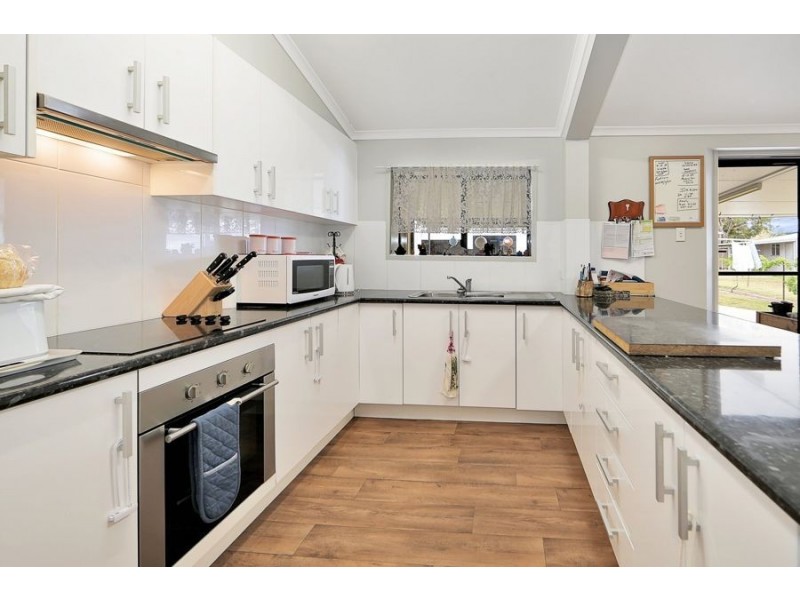 43 Corser Street, Burnett Heads QLD 4670