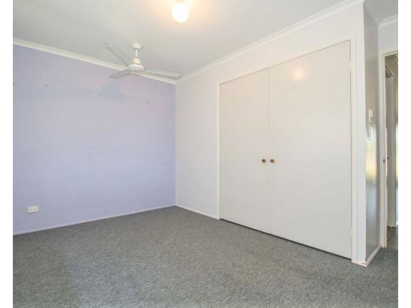 4 Crystal Court, Elliott Heads QLD 4670