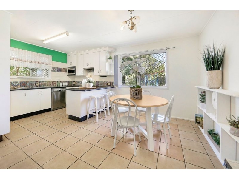 45 Harvey Street, Avenell Heights QLD 4670