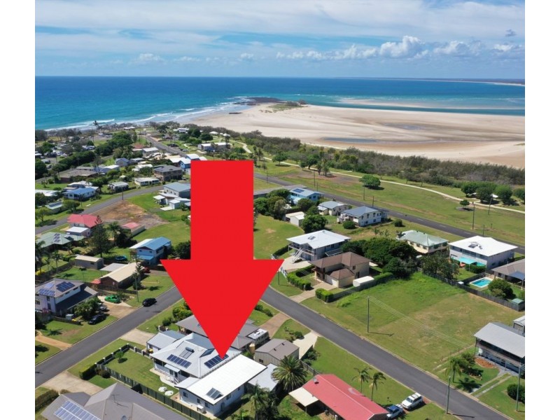 14 Blue Water drive, Elliott Heads QLD 4670