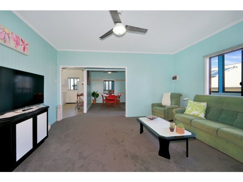 14 Blue Water drive, Elliott Heads QLD 4670