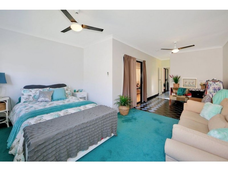 14 Blue Water drive, Elliott Heads QLD 4670