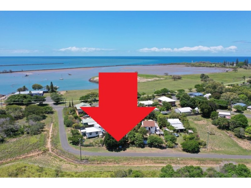 9 Bengsten Street, Burnett Heads QLD 4670
