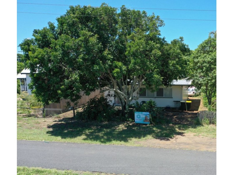 9 Bengsten Street, Burnett Heads QLD 4670