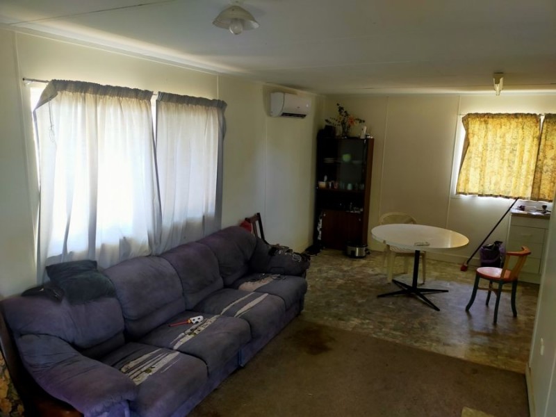 9 Bengsten Street, Burnett Heads QLD 4670