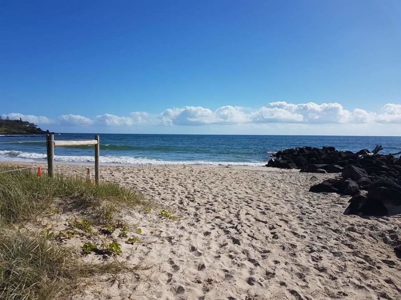 2 Esplanade, Elliott Heads QLD 4670