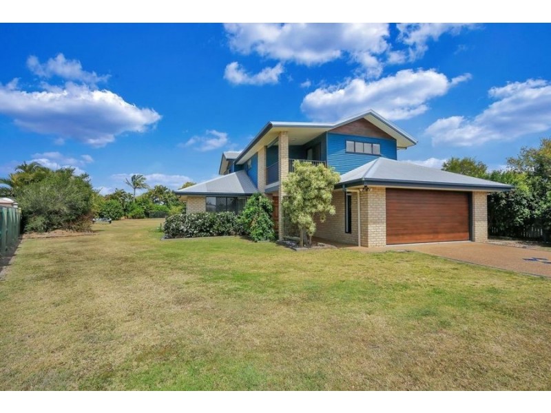 22 Neptune Street, Burnett Heads QLD 4670
