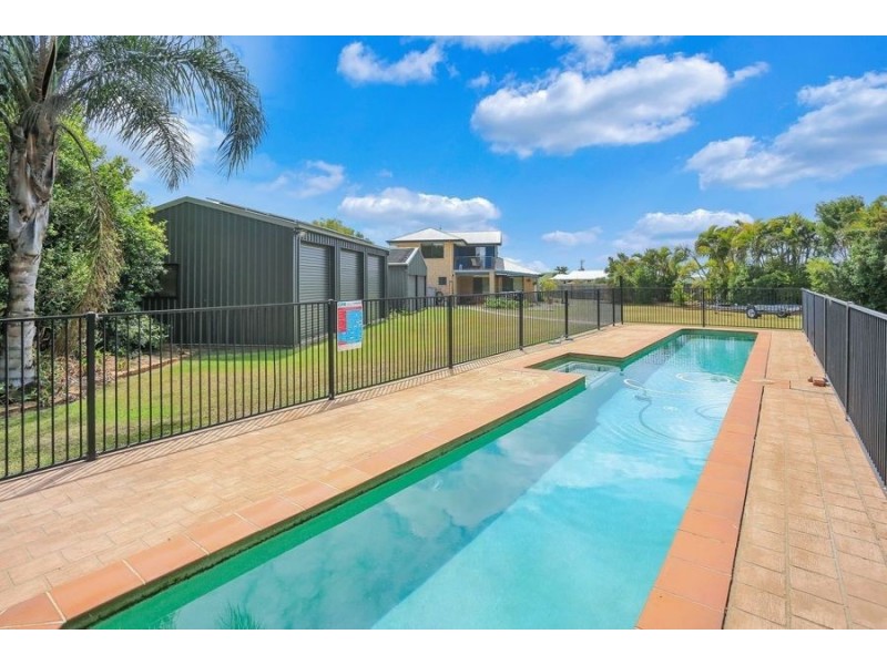 22 Neptune Street, Burnett Heads QLD 4670
