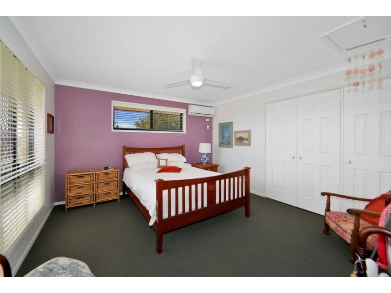 22 Neptune Street, Burnett Heads QLD 4670