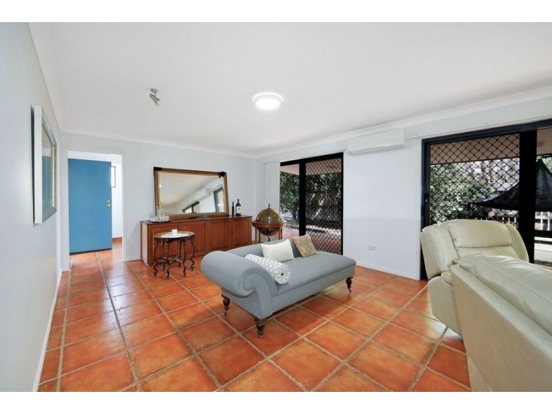 22 Neptune Street, Burnett Heads QLD 4670