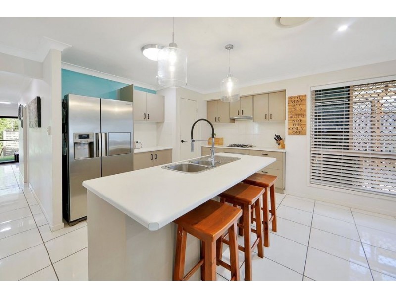 15 Green Avenue, Branyan QLD 4670