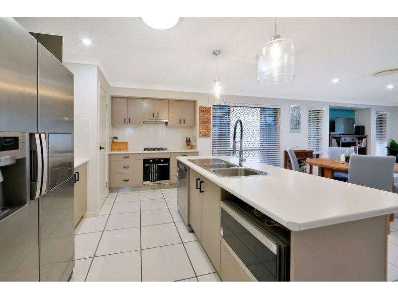 15 Green Avenue, Branyan QLD 4670