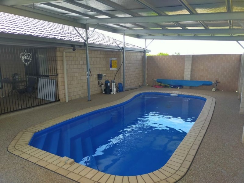 18 Neptune Street, Burnett Heads QLD 4670