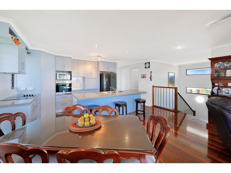 9 Emperor Drive, Elliott Heads QLD 4670