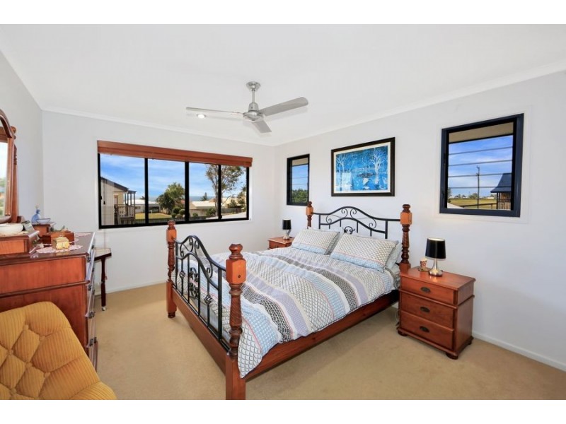 9 Emperor Drive, Elliott Heads QLD 4670