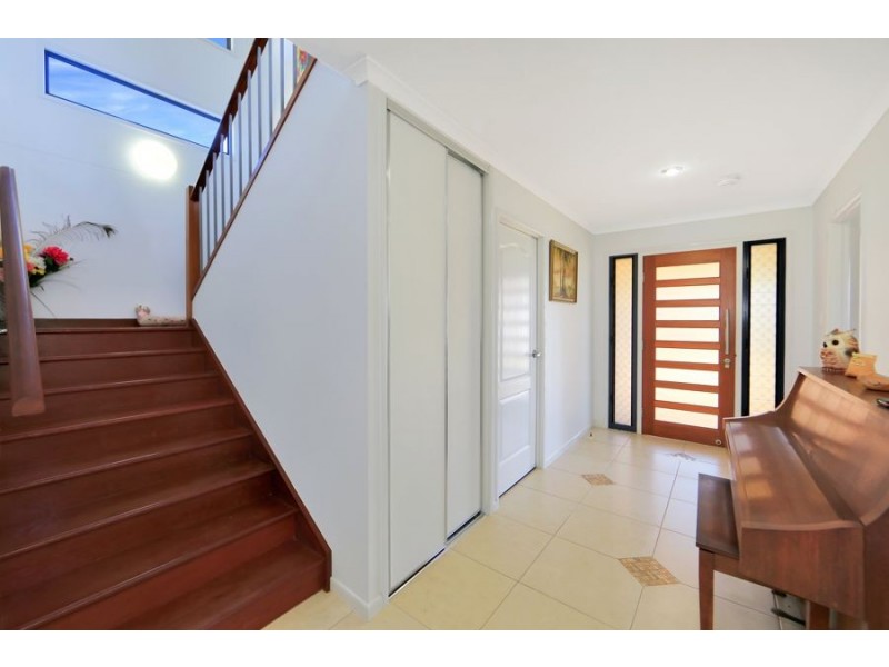 9 Emperor Drive, Elliott Heads QLD 4670