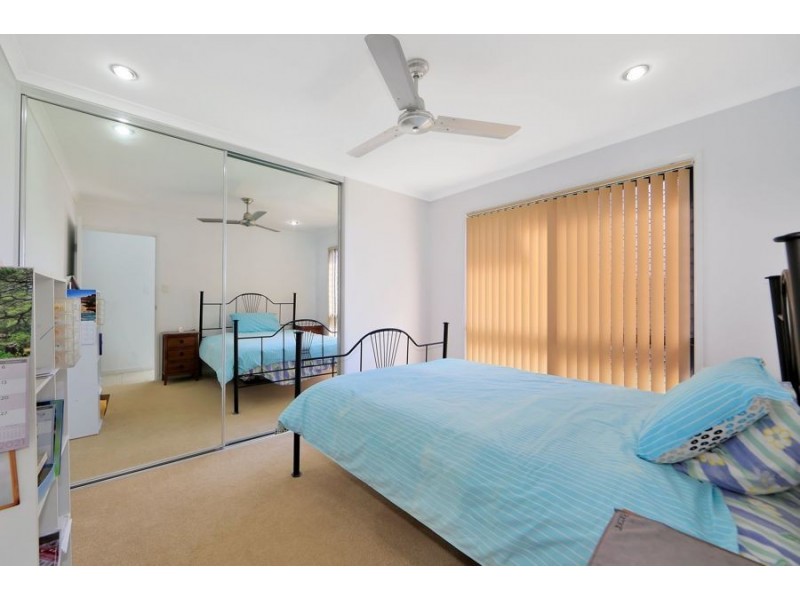 9 Emperor Drive, Elliott Heads QLD 4670