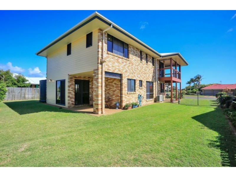 9 Emperor Drive, Elliott Heads QLD 4670