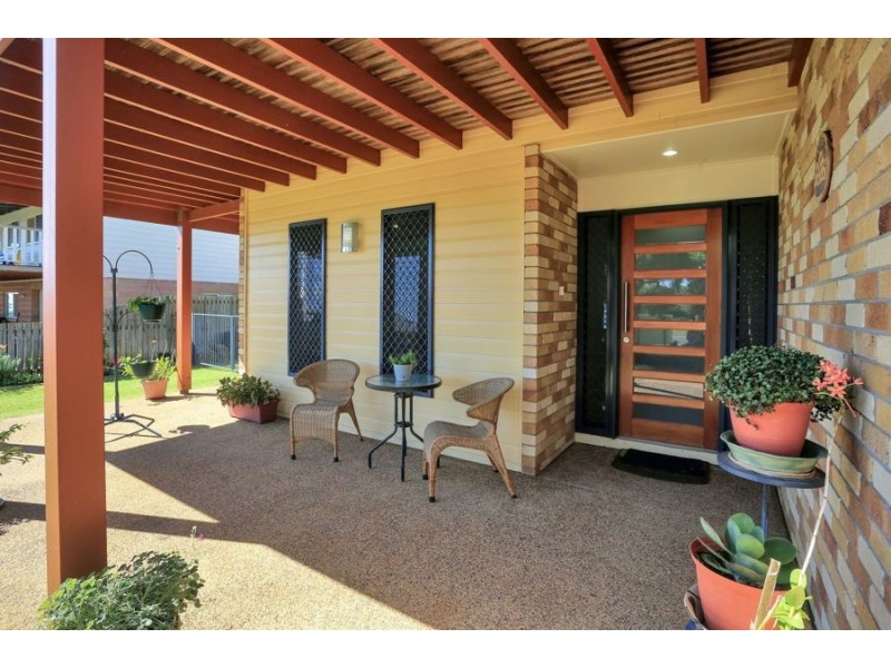 9 Emperor Drive, Elliott Heads QLD 4670