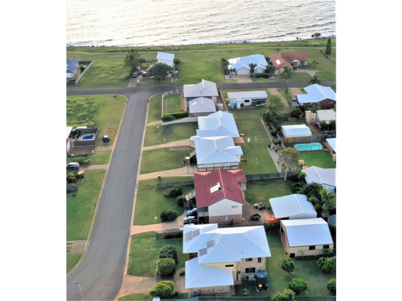 9 Emperor Drive, Elliott Heads QLD 4670