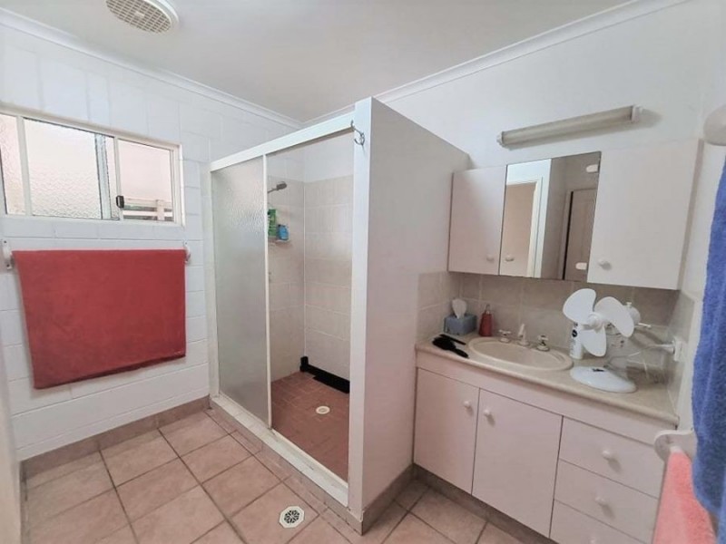 3 Gozo Court, Elliott Heads QLD 4670