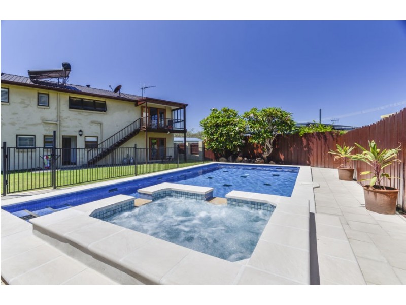 114 Esplanade, Elliott Heads QLD 4670