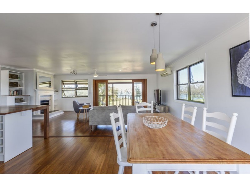 114 Esplanade, Elliott Heads QLD 4670