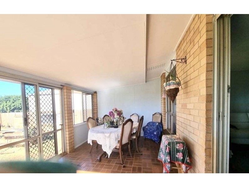 9 Rehbien Ave, Qunaba QLD 4670