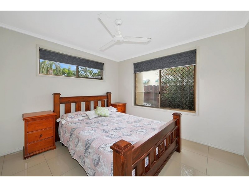 15 Bathurst Street, Elliott Heads QLD 4670