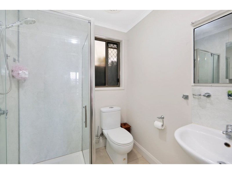 15 Bathurst Street, Elliott Heads QLD 4670