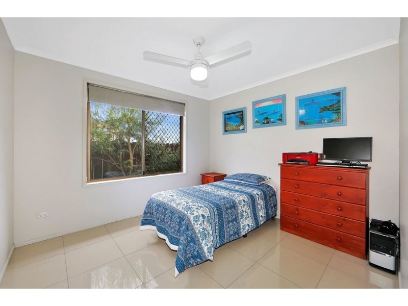 15 Bathurst Street, Elliott Heads QLD 4670