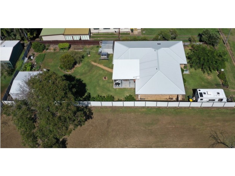 15 Bathurst Street, Elliott Heads QLD 4670