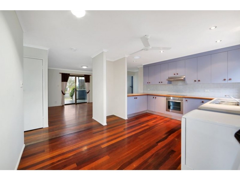 54 WAVE STREET, Burnett Heads QLD 4670