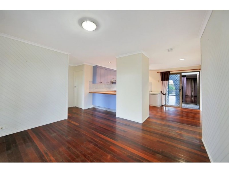 54 WAVE STREET, Burnett Heads QLD 4670