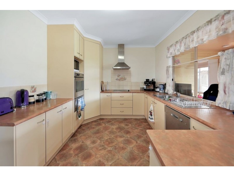 30 Breusch Road, Elliott Heads QLD 4670