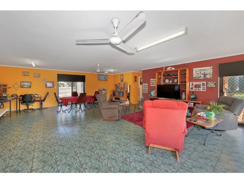 10 Corona Court, Elliott Heads QLD 4670