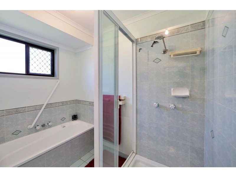 10 Corona Court, Elliott Heads QLD 4670