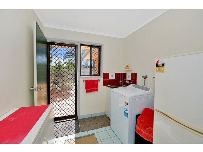 10 Corona Court, Elliott Heads QLD 4670