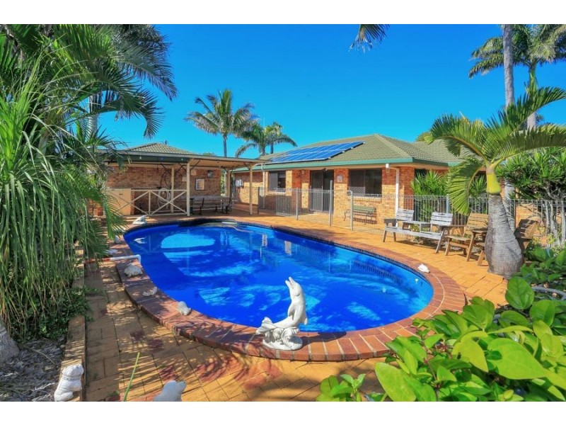 10 Corona Court, Elliott Heads QLD 4670