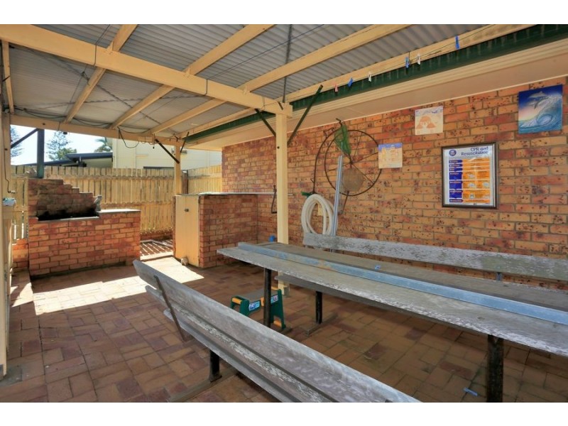 10 Corona Court, Elliott Heads QLD 4670